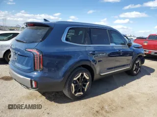 2024 Kia Telluride EX with VIN 5XYP34GC3RG561846, listed as a Copart auction lot 42808235 with 1,334 mi miles and Salvage Title. Bid and sale history available at DreamBid. Image 3.