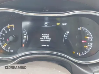 2019 Jeep Grand Cherokee High Altitude z VIN 1C4RJFCT3KC621988, wystawiony jako IAAI lot #41984172 z przebiegiem 40 990 mil mil oraz . Historia ofert i sprzedaży dostępna na DreamBid. Obrazek 7.