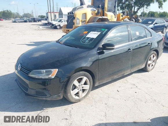 2013 Volkswagen Jetta TDI w/Premium with VIN 3VWLL7AJ6DM438641, listed as a IAAI auction lot 42724848 with Not provided miles and . Bid and sale history available at DreamBid. Image 2.