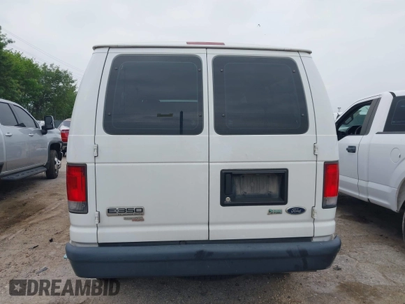 2014 Ford Econoline Passenger XL with VIN 1FBNE3BL7EDA33078, listed as a IAAI auction lot 41938472 with 191,745 mi miles. Bid and sale history available at carsss.com. Image 16.