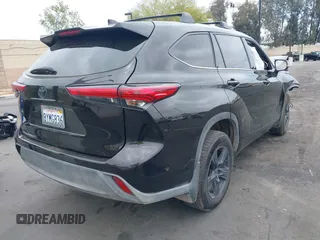 2021 Toyota Highlander L with VIN 5TDCZRAH1MS085834, listed as a IAAI auction lot 42104266 with 48,133 mi miles and . Bid and sale history available at DreamBid. Image 4.