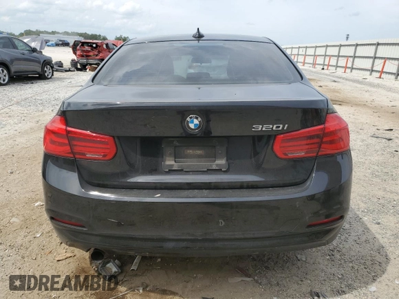 2017 BMW 3 Series 320i z VIN WBA8A9C52HK620440, wystawiony jako Copart lot #54100435 z przebiegiem 104 555 mil mil oraz Szkoda całkowita • Salvage title. Historia ofert i sprzedaży dostępna na DreamBid. Obrazek 6.