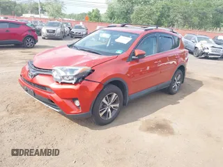 2016 Toyota RAV4 XLE z VIN JTMRFREV6GJ101367, wystawiony jako IAAI lot #42434491 z przebiegiem 79 411 mil mil oraz . Historia ofert i sprzedaży dostępna na DreamBid. Obrazek 18.
