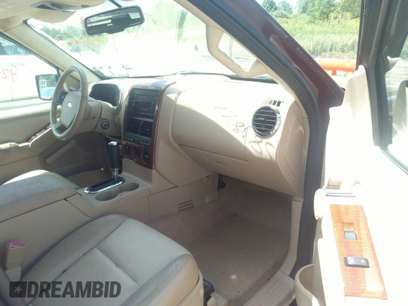 2006 Ford Explorer Eddie Bauer с VIN 1FMEU74E86UA23466, выставлен на аукционе IAAI как лот 42583822 с пробегом 77 395 миль миль и . История ставок и продаж доступна на DreamBid. Изображение 5.