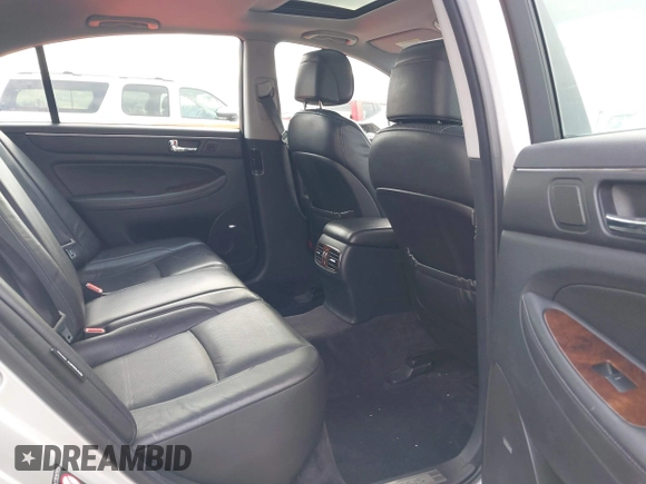 2009 Hyundai Genesis with VIN KMHGC46E29U036130, listed as a IAAI auction lot 41136708 with 145,256 mi miles and . Bid and sale history available at DreamBid. Image 8.