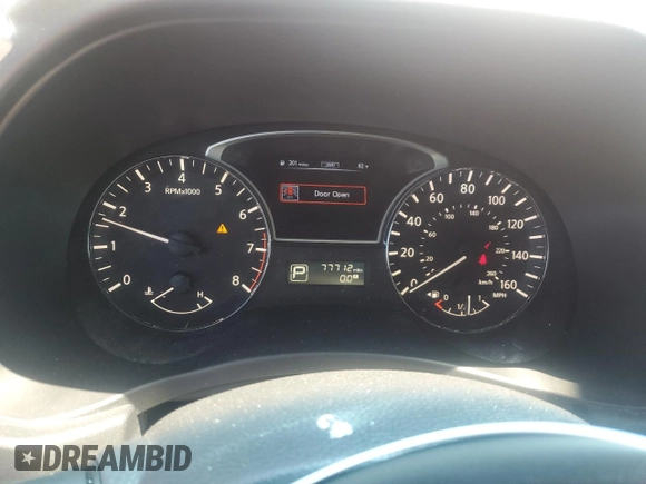 2014 Nissan Pathfinder S with VIN 5N1AR2MM9EC723513, listed as a Copart auction lot 61876695 with 77,712 mi miles and Salvage title. Bid and sale history available at DreamBid. Image 9.