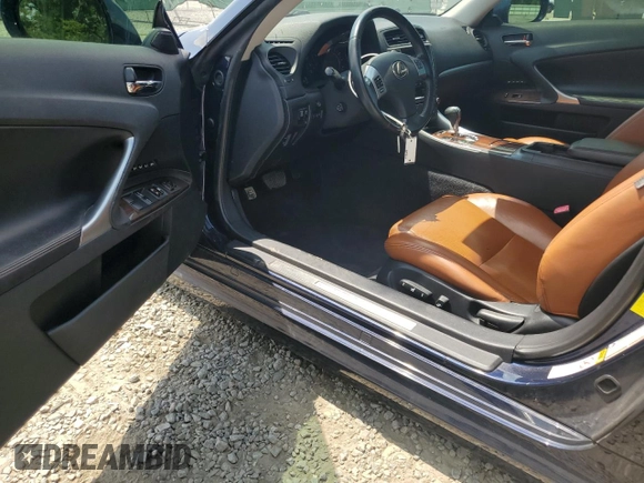 2011 Lexus IS 250 C с VIN JTHFF2C27B2520557, выставлен на аукционе Copart как лот 57482425 с пробегом 111 497 миль миль и Списание • Salvage title. История ставок и продаж доступна на DreamBid. Изображение 8.