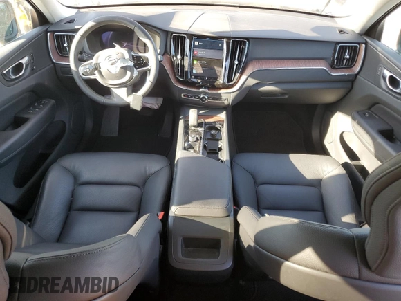 2023 Volvo XC60 Plus Bright Theme with VIN YV4L12RN0P1290603, listed as a Copart auction lot 84247784 with 13,016 mi miles and Salvage Title. Bid and sale history available at carsss.com. Image 8.