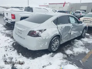 2015 Nissan Altima S with VIN 1N4AL3AP0FC439737, listed as a IAAI auction lot 41816376 with 144,803 mi miles and . Bid and sale history available at DreamBid. Image 4.