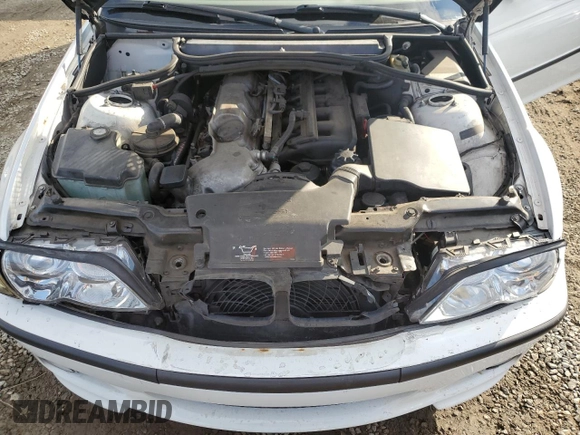 2004 BMW 3 Series 325i with VIN WBAAZ33454KP84385, listed as a Copart auction lot 41879615 with 140,811 mi miles and Salvage Title. Bid and sale history available at carsss.com. Image 11.
