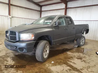 2006 Dodge 1500 SLT z VIN 1D7HU18N56J205044, wystawiony jako Copart lot #60023865 z przebiegiem 196 178 mil mil oraz Szkoda całkowita • Salvage title. Historia ofert i sprzedaży dostępna na DreamBid. Obrazek 1.