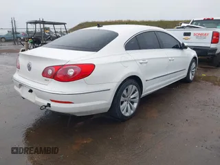 2010 Volkswagen CC Sport with VIN WVWNN7AN6AE552567, listed as a IAAI auction lot 41470802 with 117,539 mi miles. Bid and sale history available at carsss.com. Image 4.