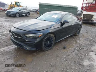 2024 Mercedes-Benz CLE z VIN W1KMJ6BB2RF035221, wystawiony jako IAAI lot #41575317 z przebiegiem 2 467 mil mil oraz . Historia ofert i sprzedaży dostępna na DreamBid. Obrazek 2.