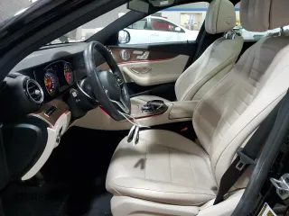 2019 Mercedes-Benz E 450 with VIN WDDZH6JB9KA532482, listed as a Copart auction lot 89017175 with 57,875 mi miles and Salvage Title. Bid and sale history available at DreamBid. Image 7.