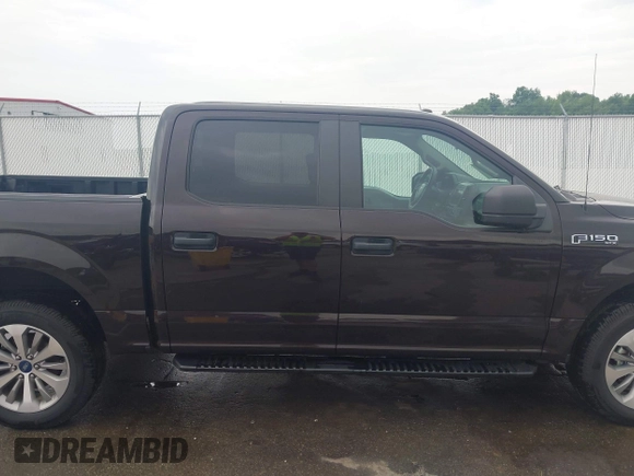 2018 Ford F-150 XL z VIN 1FTEW1EP3JFD67926, wystawiony jako IAAI lot #42270588 z przebiegiem 71 435 mil mil oraz . Historia ofert i sprzedaży dostępna na DreamBid. Obrazek 13.