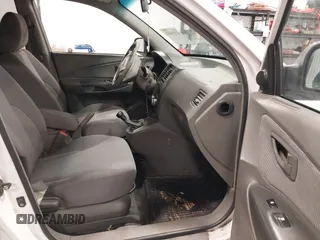 2006 Hyundai Tucson GL with VIN KM8JM72BX6U465737, listed as a IAAI auction lot 42203453 with 162,107 mi miles. Bid and sale history available at carsss.com. Image 5.