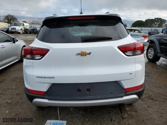 2021 Chevrolet TrailBlazer LT with VIN KL79MPSL7MB002802, listed as a Copart auction lot 87087374 with 102,914 mi miles and Salvage Title. Bid and sale history available at carsss.com. Image 6.