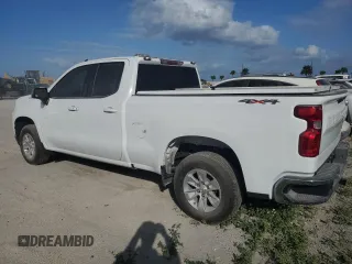 2021 Chevrolet Silverado 1500 LT with VIN 1GCRYDED0MZ372216, listed as a Copart auction lot 77602794 with 49,473 mi miles and Salvage Title. Bid and sale history available at DreamBid. Image 2.