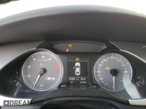 2012 Audi S4 Premium z VIN WAUFGCFL4CA024001, wystawiony jako Copart lot #81002994 z przebiegiem 184 069 mil mil oraz Szkoda całkowita • Salvage title. Historia ofert i sprzedaży dostępna na DreamBid. Obrazek 9.
