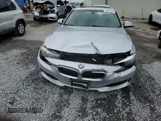 2015 BMW 3 Series 328i z VIN WBA3A5C52FF606921, wystawiony jako Copart lot #52021665 z przebiegiem 115 923 mil mil oraz Szkoda całkowita • Salvage title. Historia ofert i sprzedaży dostępna na DreamBid. Obrazek 13.