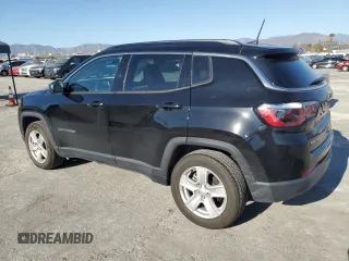 2022 Jeep Compass Latitude with VIN 3C4NJDBB6NT151038, listed as a Copart auction lot 46292775 with 29,912 mi miles and Salvage Title. Bid and sale history available at DreamBid. Image 2.