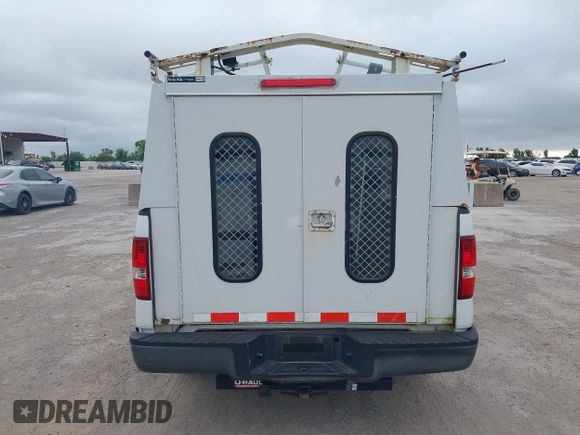 2008 Ford F-150 XL с VIN 1FTRF12288KD93577, выставлен на аукционе IAAI как лот 42601801 с пробегом 188 212 миль миль и . История ставок и продаж доступна на DreamBid. Изображение 16.