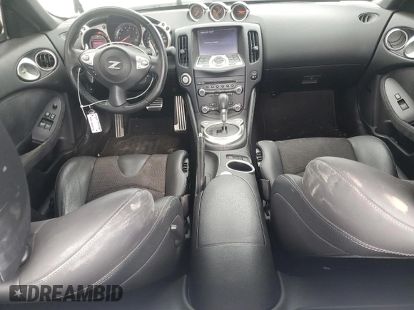 2017 Nissan 370Z z VIN JN1AZ4EH9HM952650, wystawiony jako Copart lot #49354135 z przebiegiem 62 141 mil mil oraz Szkoda całkowita • Salvage title. Historia ofert i sprzedaży dostępna na DreamBid. Obrazek 8.