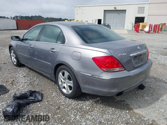 2005 Acura RL z VIN JH4KB16525C006978, wystawiony jako IAAI lot #41800979 z przebiegiem 213 501 mil mil oraz . Historia ofert i sprzedaży dostępna na DreamBid. Obrazek 3.