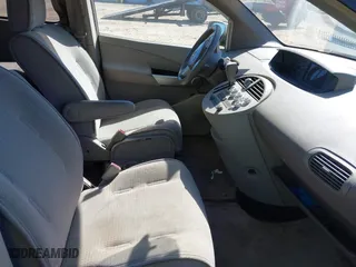 2005 Nissan Quest SE with VIN 5N1BV28U55N137096, listed as a IAAI auction lot 41621102 with 187,180 mi miles. Bid and sale history available at carsss.com. Image 5.