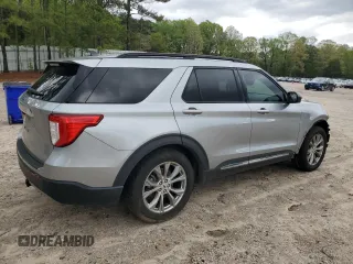 2022 Ford Explorer XLT z VIN 1FMSK7DH4NGA80828, wystawiony jako Copart lot #51954795 z przebiegiem 77 651 mil mil oraz Szkoda całkowita • Salvage title. Historia ofert i sprzedaży dostępna na DreamBid. Obrazek 3.