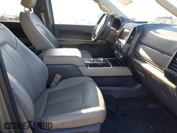 2019 Ford Expedition Limited with VIN 1FMJU2AT8KEA33195, listed as a IAAI auction lot 41222650 with 76,729 mi miles. Bid and sale history available at carsss.com. Image 5.