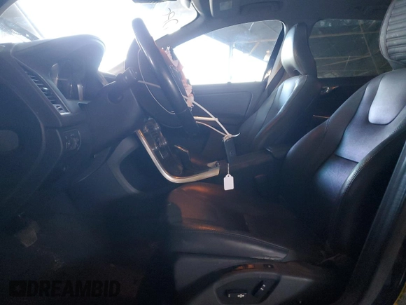 2016 Volvo XC60 T5 Drive-E Premier с VIN YV440MDK4G2793870, выставлен на аукционе Copart как лот 84936234 с пробегом 134 182 миль миль и Списание • Salvage title. История ставок и продаж доступна на DreamBid. Изображение 7.