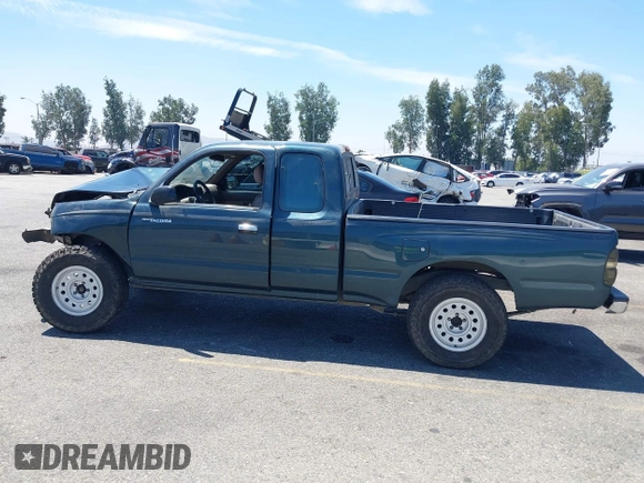 1995 Toyota Tacoma with VIN 4TAUN53B5SZ082797, listed as a IAAI auction lot 42660124 with 181,066 mi miles and . Bid and sale history available at DreamBid. Image 14.