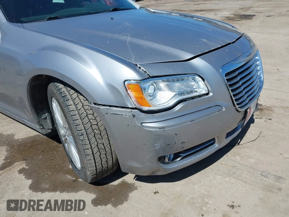 2014 Chrysler 300 C with VIN 2C3CCAKG6EH379114, listed as a IAAI auction lot 41992957 with 151,949 mi miles and . Bid and sale history available at carsss.com. Image 19.