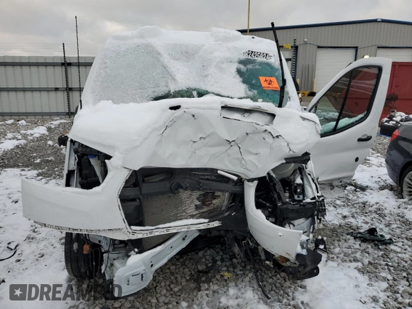 2023 Ford Transit Cargo with VIN 1FTBR1Y86PKB57061, listed as a Copart auction lot 82425824 with Not Provided miles and Salvage Title. Bid and sale history available at DreamBid. Image 5.