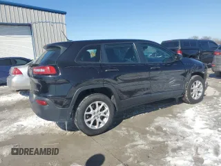 2015 Jeep Cherokee Sport with VIN 1C4PJMAB4FW588042, listed as a Copart auction lot 45660385 with 186,455 mi miles and Salvage Title. Bid and sale history available at carsss.com. Image 3.