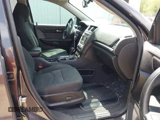 2014 GMC Acadia SLE with VIN 1GKKRPKD3EJ105743, listed as a IAAI auction lot 42014437 with 257,460 mi miles. Bid and sale history available at carsss.com. Image 5.