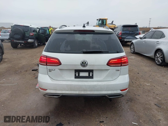 2018 Volkswagen Golf SportWagen S with VIN 3VWD17AU2JM761651, listed as a IAAI auction lot 41598726 with 125,244 mi miles. Bid and sale history available at carsss.com. Image 16.