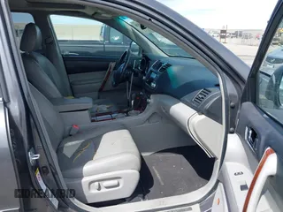 2012 Toyota Highlander Limited with VIN 5TDDK3EH8CS129178, listed as a IAAI auction lot 42025104 with 171,520 mi miles. Bid and sale history available at carsss.com. Image 5.