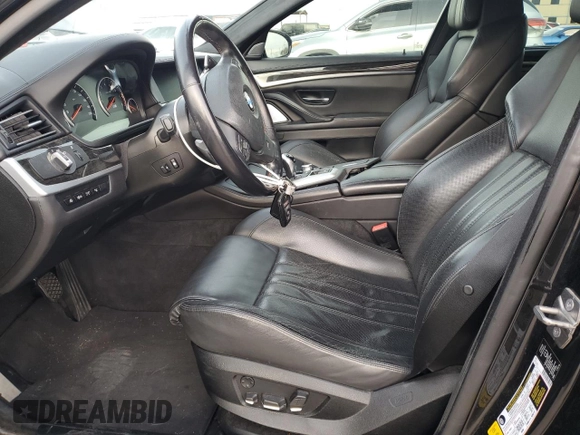 2013 BMW M5 with VIN WBSFV9C58DC772976, listed as a Copart auction lot 84523044 with 93,515 mi miles and Salvage Title. Bid and sale history available at carsss.com. Image 7.