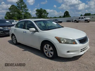 2008 Honda Accord EX-L z VIN 1HGCP36818A000555, wystawiony jako IAAI lot #42411534 z przebiegiem 243 237 mil mil oraz . Historia ofert i sprzedaży dostępna na DreamBid. Obrazek 1.
