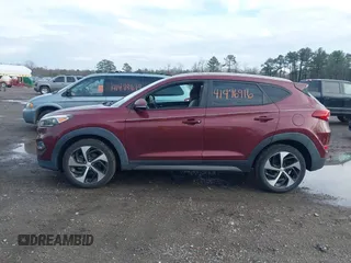 2016 Hyundai Tucson Limited z VIN KM8J3CA26GU231206, wystawiony jako IAAI lot #41476916 z przebiegiem 106 540 mil mil oraz . Historia ofert i sprzedaży dostępna na DreamBid. Obrazek 14.