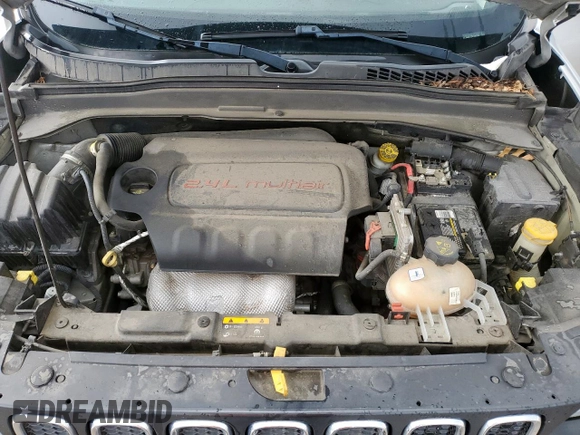 2018 Jeep Renegade Latitude с VIN ZACCJABB2JPJ36170, выставлен на аукционе Copart как лот 55753595 с пробегом 99 359 миль миль и Списание • Salvage title. История ставок и продаж доступна на DreamBid. Изображение 11.