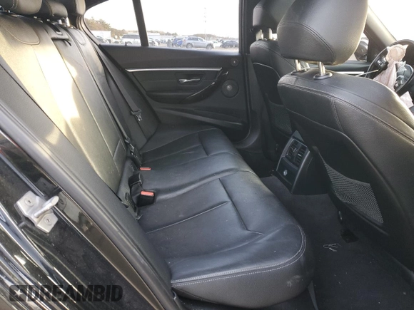 2017 BMW 3 Series 340i xDrive с VIN WBA8B7G51HNU37542, выставлен на аукционе Copart как лот 42449185 с пробегом Не указан миль и Списание • Salvage title. История ставок и продаж доступна на DreamBid. Изображение 11.