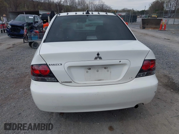 2005 Mitsubishi Lancer ES с VIN JA3AJ26E15U011460, выставлен на аукционе IAAI как лот 41955427 с пробегом 343 559 миль миль и . История ставок и продаж доступна на DreamBid. Изображение 16.