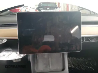 2023 Tesla Model 3 с VIN 5YJ3E1EA5PF514511, выставлен на аукционе Copart как лот 56653775 с пробегом Не указан миль и Списание • Salvage title. История ставок и продаж доступна на DreamBid. Изображение 9.