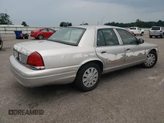 2010 Ford Police Interceptor z VIN 2FABP7BV7AX117248, wystawiony jako Copart lot #61748545 z przebiegiem 173 123 mil mil oraz Szkoda całkowita • Salvage title. Historia ofert i sprzedaży dostępna na DreamBid. Obrazek 3.
