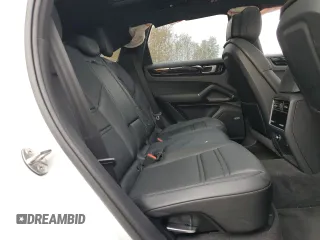 2021 Porsche Cayenne E-Hybrid Hybrid z VIN WP1AE2AY8MDA24095, wystawiony jako Copart lot #73733544 z przebiegiem 36 913 mil mil oraz Szkoda całkowita • Salvage title. Historia ofert i sprzedaży dostępna na DreamBid. Obrazek 10.