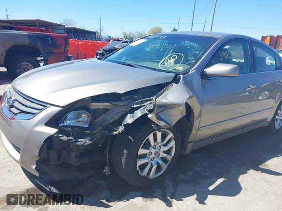 2012 Nissan Altima 2.5 S with VIN 1N4AL2AP1CC230917, listed as a IAAI auction lot 39115344 with 194,758 mi miles. Bid and sale history available at carsss.com. Image 6.
