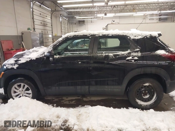2021 Chevrolet TrailBlazer LS with VIN KL79MNSL7MB085703, listed as a IAAI auction lot 41590450 with 46,894 mi miles. Bid and sale history available at carsss.com. Image 14.